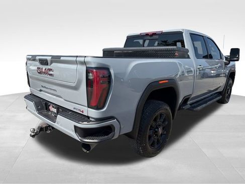 Used 2024 GMC Sierra 2500 AT4 w/ Technology Package AWD/4WD image 7