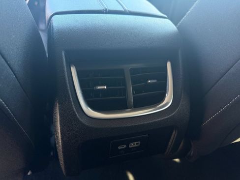 Used 2025 Chevrolet Blazer LT FWD image 22
