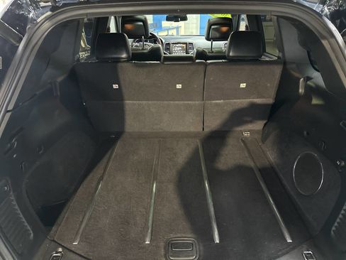 Used 2015 Jeep Grand Cherokee Limited w/ Luxury Group II image 16