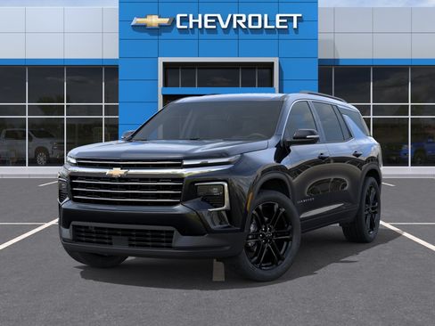 New 2026 Chevrolet Traverse LT w/ Driver Confidence Package AWD/4WD image 6