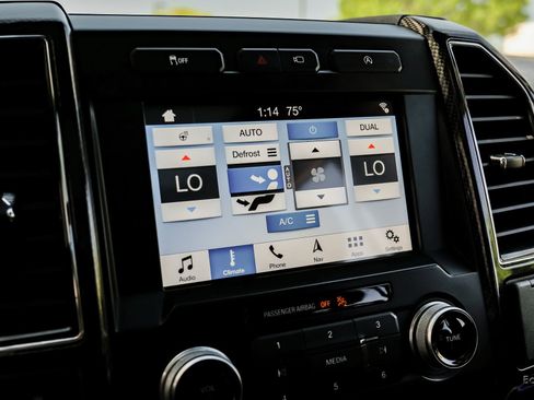 Used 2018 Ford F150 Lariat w/ Equipment Group 502A Luxury AWD/4WD image 79