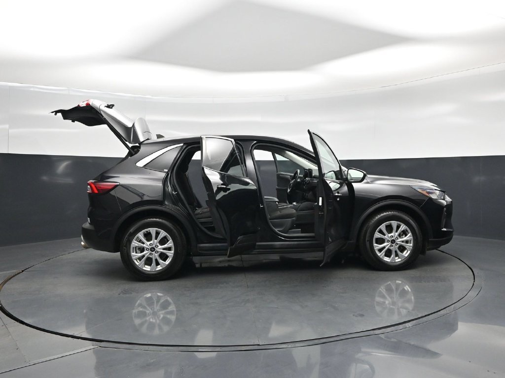 Used 2024 Ford Escape Active FWD image 4