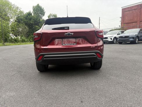 Used 2024 Chevrolet Trax RS w/ Driver Confidence Package FWD image 7