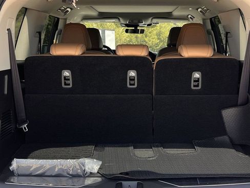 New 2027 INFINITI QX80 Luxe RWD image 25