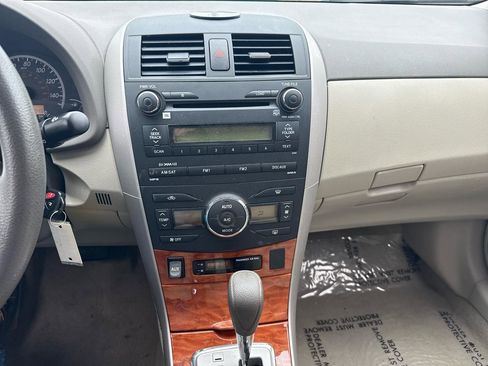 Used 2010 Toyota Corolla FWD image 26