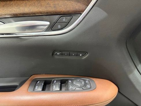 Certified 2020 Cadillac XT5 Premium Luxury w/ LPO, Floor Liner Package FWD image 11