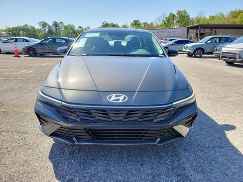 New 2026 Hyundai Elantra Sport w/ Cargo Package FWD image 7