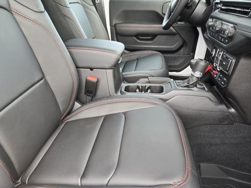 New 2026 Jeep Wrangler Unlimited Rubicon AWD/4WD image 8