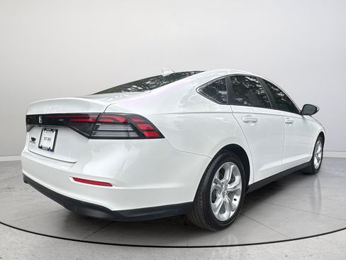 Used 2023 Honda Accord LX image 7