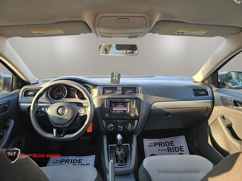 Used 2017 Volkswagen Jetta S FWD image 10
