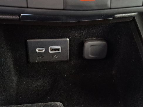 Certified 2023 Cadillac XT4 Luxury w/ Cold Weather Package image 26