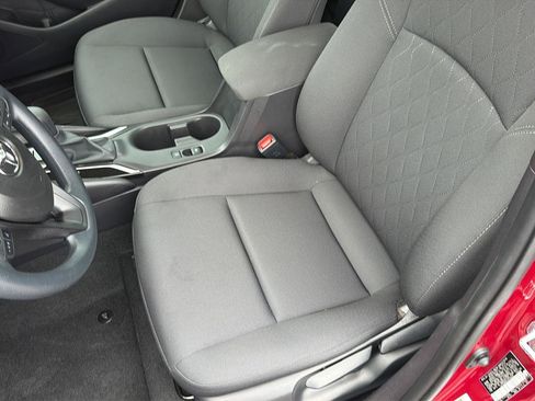 Certified 2025 Toyota Corolla LE FWD image 28