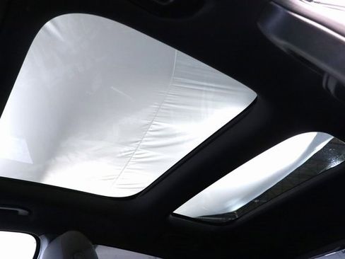 Certified 2025 Mercedes-Benz GLA 250 4MATIC image 9