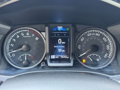Used 2023 Toyota Tacoma TRD Off-Road w/ Black Out Package (TMS) AWD/4WD image 18