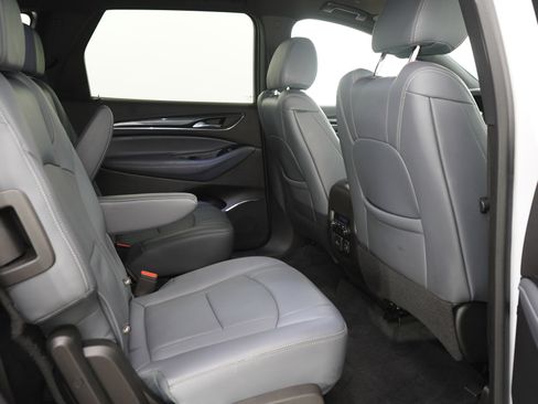 Used 2023 Buick Enclave Essence w/ Sound and Sites Package AWD/4WD image 12