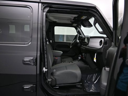 New 2026 Jeep Wrangler Unlimited Sport AWD/4WD image 23