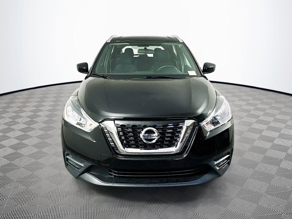 Used 2019 Nissan Kicks SV FWD image 4