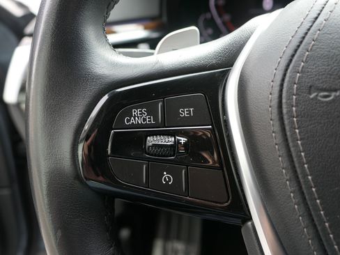 Used 2020 BMW 530i w/ Premium Package image 15