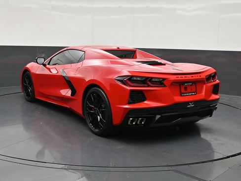 Used 2025 Chevrolet Corvette Stingray Convertible w/ 1LT RWD image 3