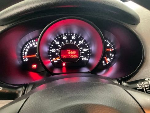 Used 2015 Kia Soul FWD image 7