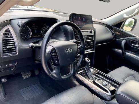 Used 2024 INFINITI QX80 Luxe RWD image 18