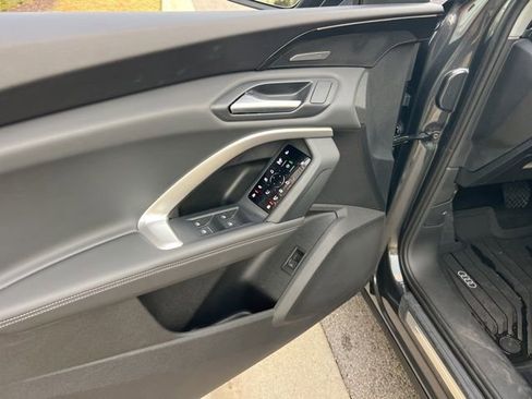 Certified 2025 Audi Q5 Premium Plus w/ Premium Plus image 25