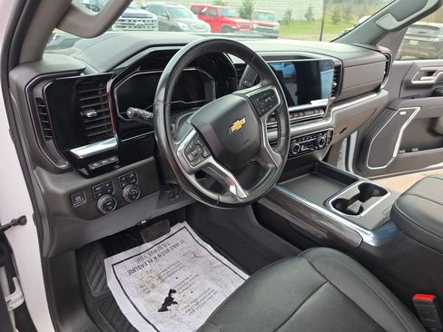 Used 2024 Chevrolet Silverado 2500 LTZ w/ LTZ Plus Package image 34