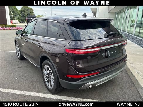 Certified 2023 Lincoln Corsair AWD w/ Equipment Group 101A image 4