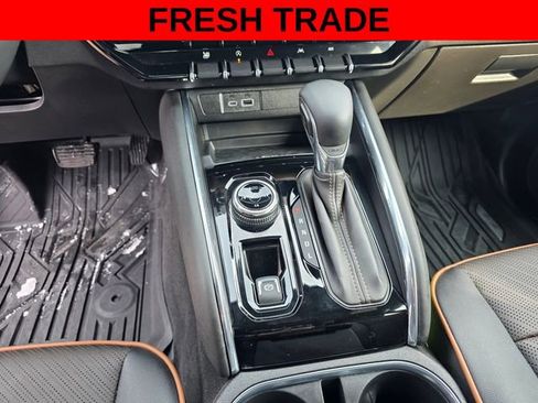 Used 2025 GMC Canyon AT4 w/ Technology Plus Package image 27