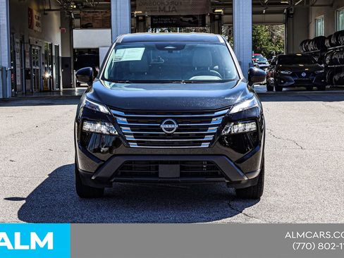 Used 2025 Nissan Rogue SV image 12