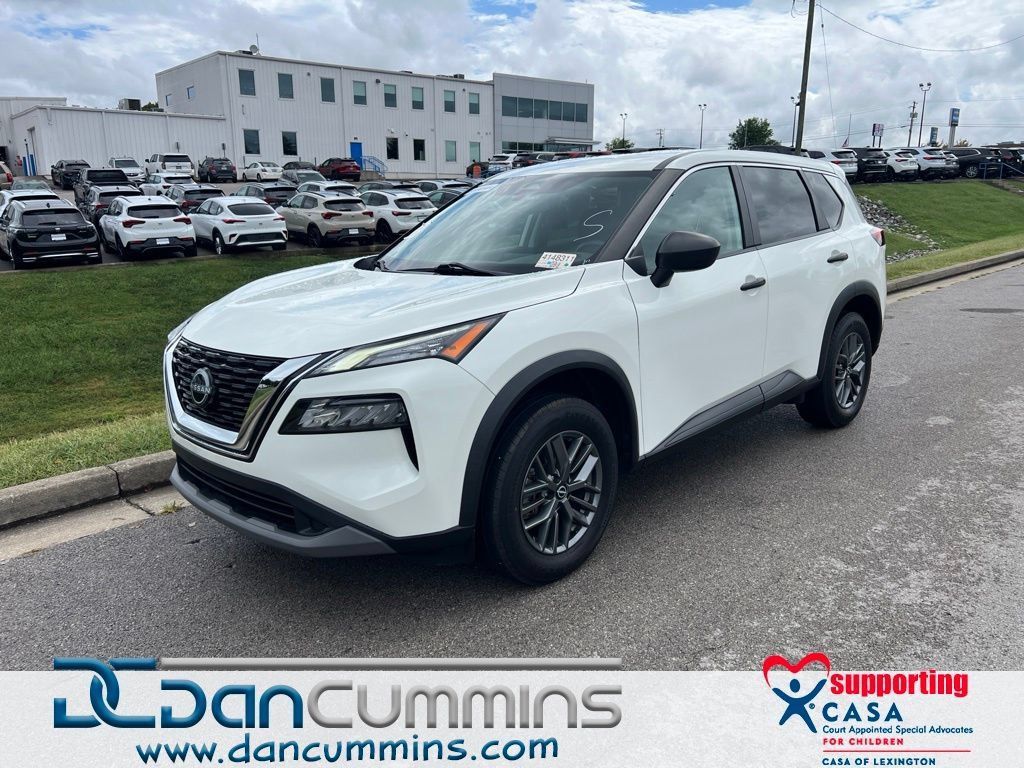 Used 2022 Nissan Rogue S FWD image 1