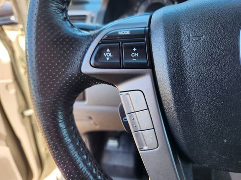 Used 2014 Honda Odyssey Touring image 24