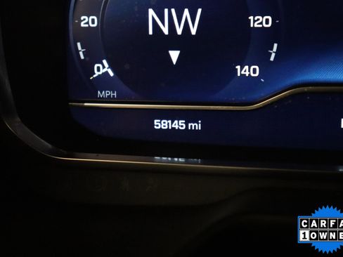 Used 2024 Chevrolet Suburban Z71 w/ Luxury Package image 17