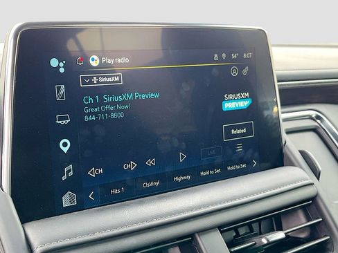 Used 2024 Chevrolet Suburban Z71 w/ Luxury Package AWD/4WD image 14