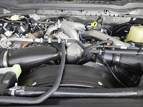 Used 2024 Ford F250 Lariat w/ Lariat Ultimate Package AWD/4WD image 31