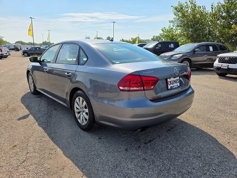 Used 2015 Volkswagen Passat 1.8T S FWD image 6