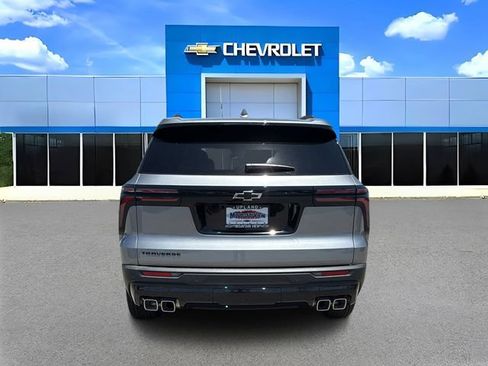 New 2026 Chevrolet Traverse LT w/ Midnight/Sport Edition FWD image 4