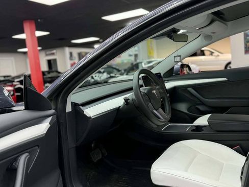 Used 2023 Tesla Model 3 Long Range AWD/4WD image 9