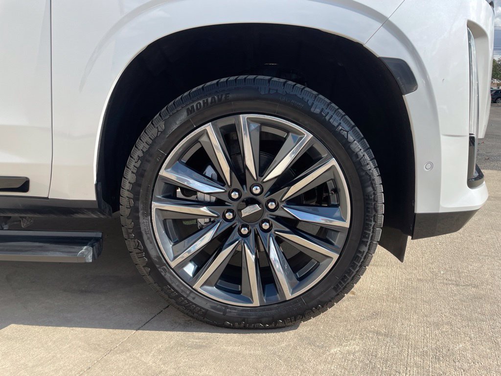 Used 2023 Cadillac Escalade Sport w/ LPO, ONYX Package AWD/4WD image 28