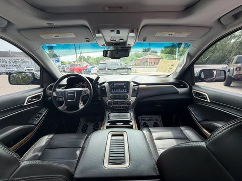 Used 2018 GMC Yukon Denali w/ Denali Ultimate Package RWD image 14