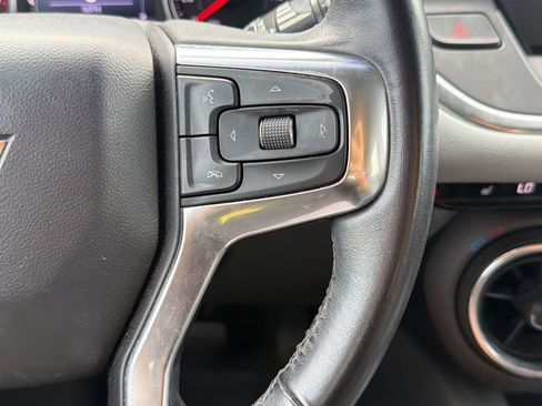Used 2019 Chevrolet Blazer LT FWD image 25