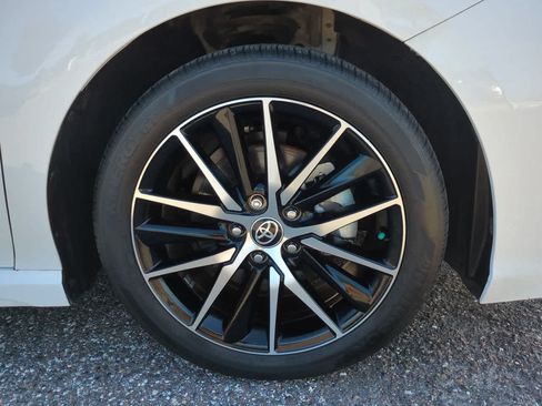 Certified 2023 Toyota Camry SE FWD image 11