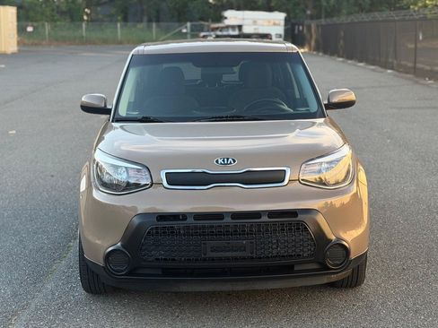 Used 2016 Kia Soul FWD image 3