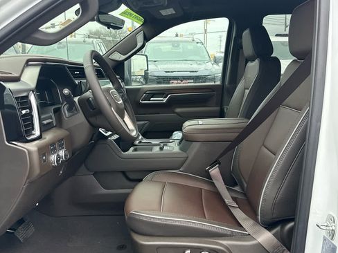 New 2025 GMC Sierra 2500 Denali w/ Denali Reserve Package image 18