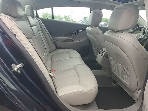 Used 2010 Buick LaCrosse CXL FWD image 9