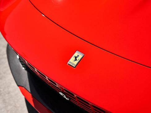 Used 2024 Ferrari Roma Spider RWD image 8