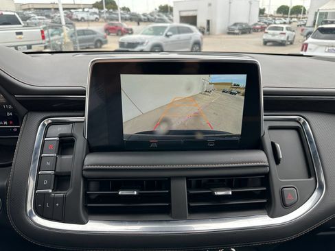 Used 2024 GMC Yukon AT4 AWD/4WD image 11