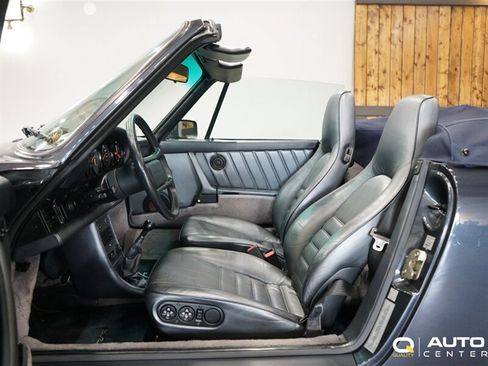 Used 1989 Porsche 911 Carrera RWD image 18