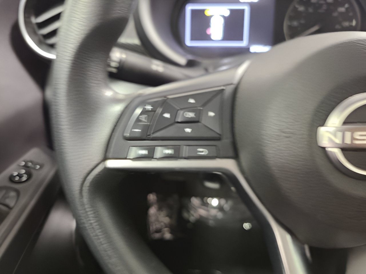 Used 2023 Nissan Kicks SV FWD image 24