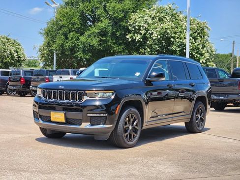 Certified 2021 Jeep Grand Cherokee L Limited AWD/4WD image 3